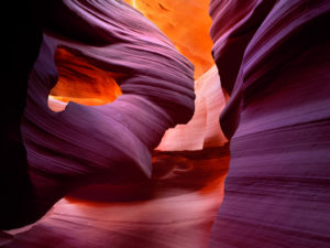 L'arenaria del famoso Antelope Canyon è una roccia di tipo sedimentaria. Fonte: lowerantelope.com